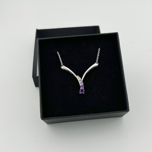 Beautiful African Amethysts graduating in size and color from pink to purples - - Picture 10 of 10